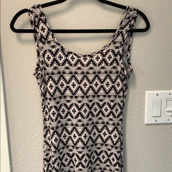 Dress - Picture 1 of 3